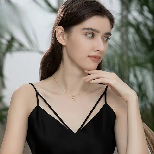 兰盈 皇冠轻奢小众 环保合金 项链 男女同款情侣款