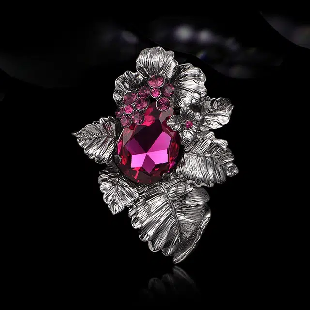 兰盈 美人梅轻奢小众原创设计 合金 胸针 女款