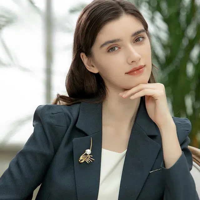 兰盈 翅膀水晶 合金 胸针 男女同款情侣款