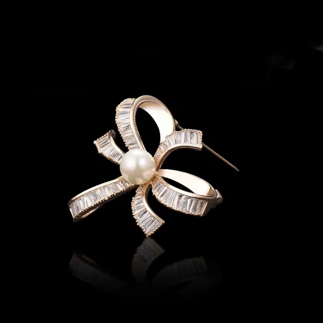 兰盈 优雅蝴蝶结轻奢小众 人造水晶 胸针 女款