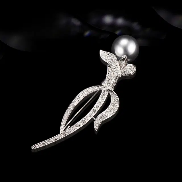 兰盈 郁金香水晶#好运 轻奢小众 胸针 男女同款情侣款