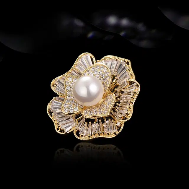 兰盈 山茶花人造水晶原创设计 轻奢小众胸花 合金 胸针 女款