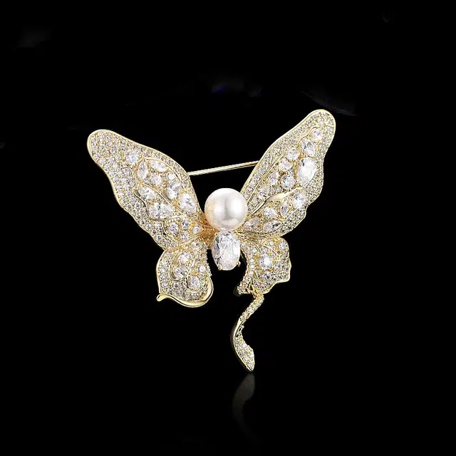 兰盈 蝴蝶水晶轻奢小众 原创设计 环保合金 胸针 男女同款情侣款