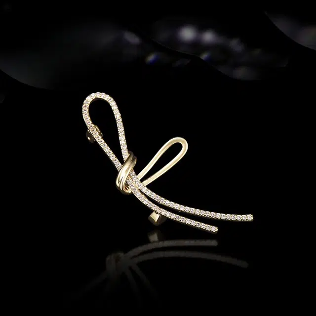 兰盈 小众蝴蝶结轻奢#好运 人造水晶 胸针 男女同款情侣款
