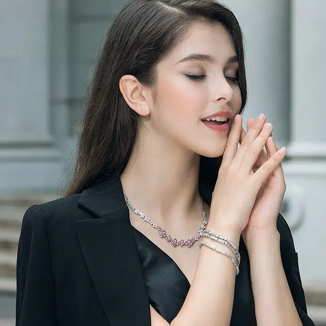 兰盈 花朵锁骨链原创设计轻奢小众 人造水晶 项链 女款