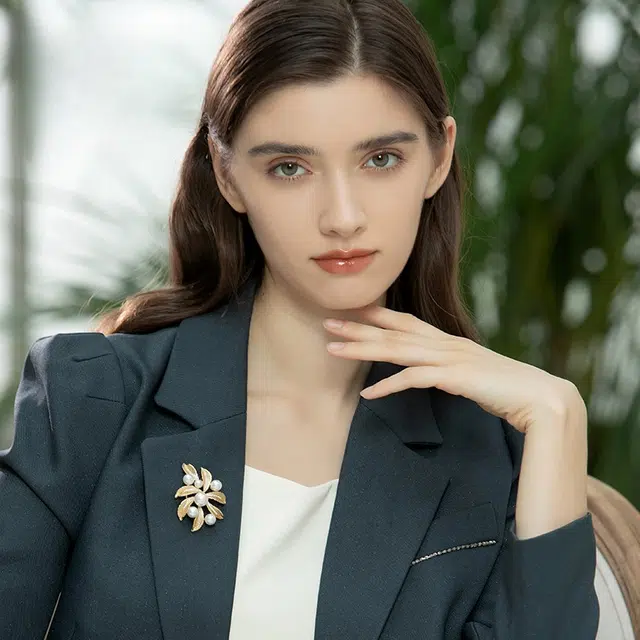 兰盈 轻奢小众 合金 胸针 女款