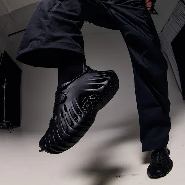 2AM TECHNOLOGY PU 4D