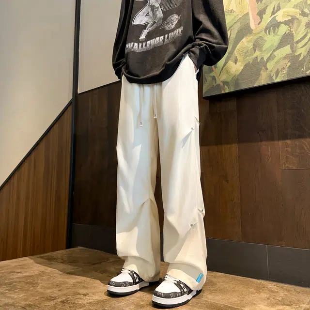 曼城 美式高街学院风桃皮绒褶皱铆钉设计拖地裤宽松百搭直筒潮流休闲裤 男女同款