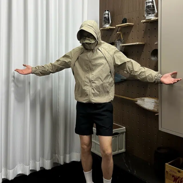 曼城 户外山系防风防晒衣服宽松百搭骑行登山腋下透气防紫外线连帽可拆卸轻薄长袖风衣 男女同款