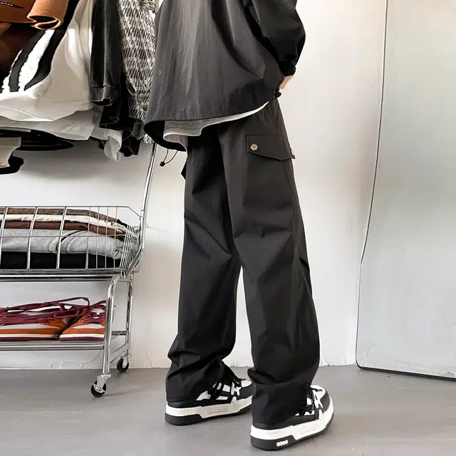 曼城 美式高街纯色冰丝防水防风户外机能风冲锋降落伞兵工装宽松百搭收脚阔腿系带直筒休闲裤 男女同款