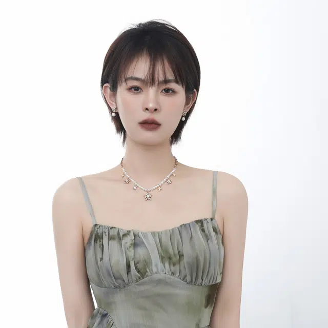 五角星风格融合多种潮流元素的个性锁骨链 合金 项链 女款