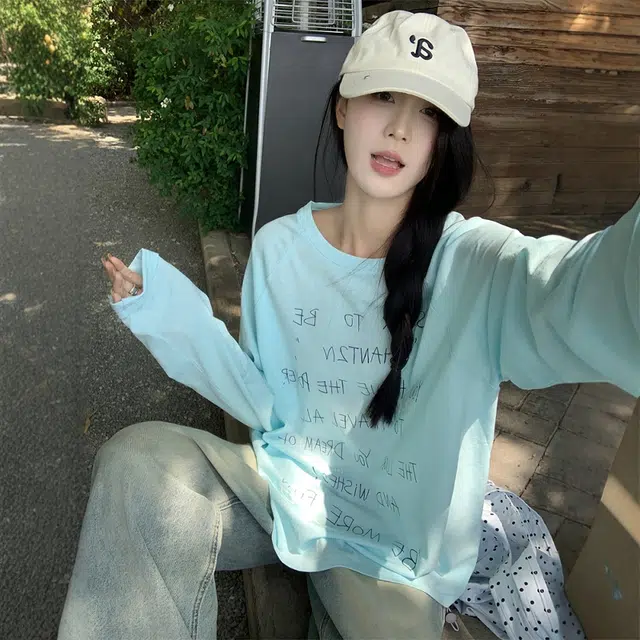 SKYA t T