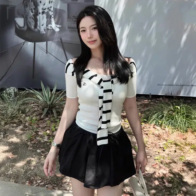 SKYA T