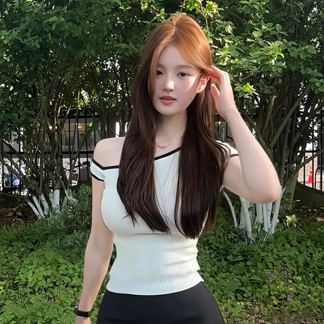SKYA T