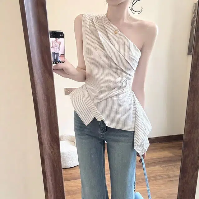SKYA T
