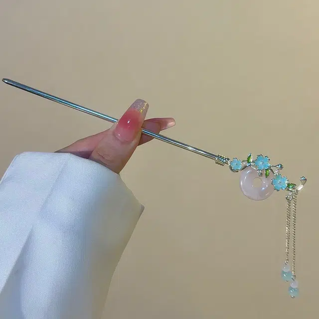 克兰茜 如意桃花 浪漫新中式轻奢小众国风发饰 精致百搭高级感步摇流苏 温柔气质甜美大气平安扣 合金 发簪 女款 银色