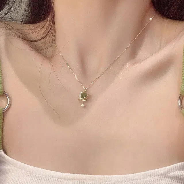 克兰茜 闪耀星月 璃月可调节锁骨链 轻奢小众高级感设计 在逃公主 优雅浪漫温柔氛围感 精致百搭日常通勤 精美礼盒 琉璃 玉石项链 女款