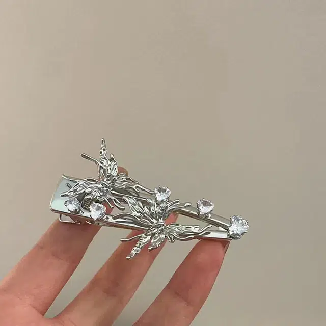 克兰茜 小众金属液态冷淡风设计 蝴蝶造型 精致轻奢小众高级感 合金 发夹 女款 银色