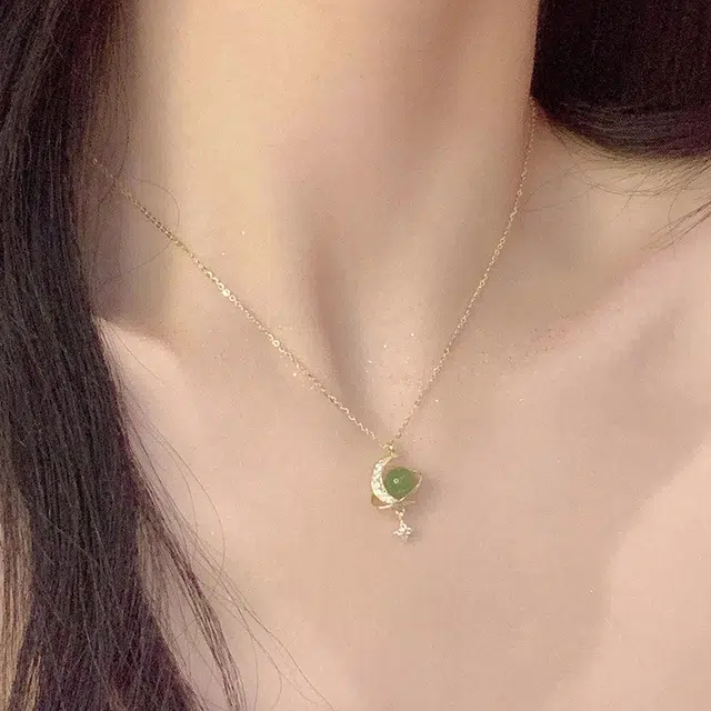克兰茜 闪耀星月 璃月可调节锁骨链 轻奢小众高级感设计 在逃公主 优雅浪漫温柔氛围感 精致百搭日常通勤 精美礼盒 琉璃 玉石项链 女款