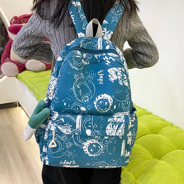 草丛喵喵喵 涂鸦漫画潮酷时尚潮流初高中生出行通勤大容量 尼龙 双肩包 常规 男女同款情侣款 黑配白/白配黑/白配棕/黑配蓝/蓝配白