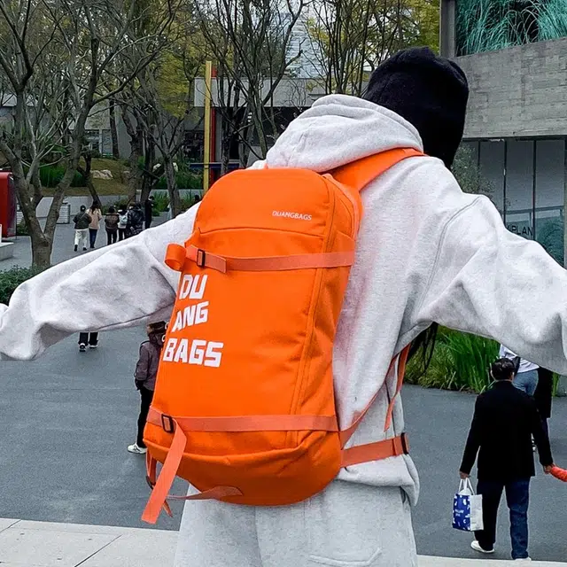 草丛喵喵喵 高颜值百搭字母潮流 牛津布 背包双肩包 男女同款情侣款 多色