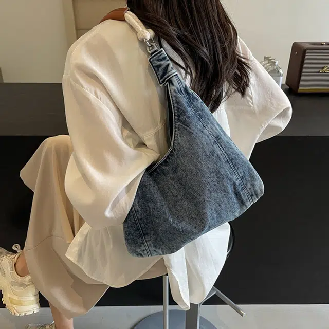 草丛喵喵喵 小众休闲通勤 帆布 帆布包单肩包 女款 蓝色