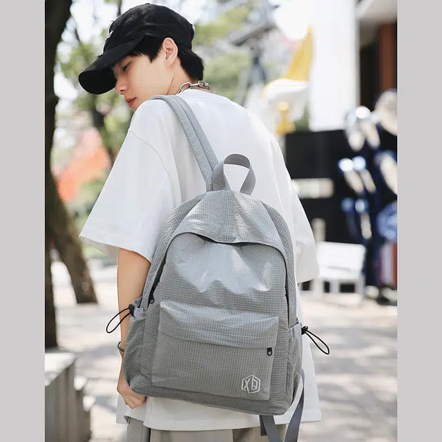 草丛喵喵喵 高颜值百搭潮流街头 尼龙 双肩包 男女同款情侣款 多色