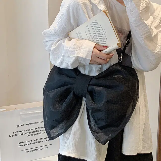 草丛喵喵喵 洋气蝴蝶结小众个性设计 时尚高级质感 甜美少女风可爱 帆布 帆布包单肩斜挎包 女款 常规 白色/黑色/绿色