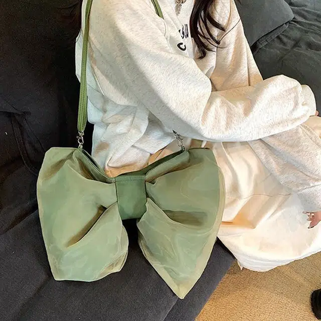 草丛喵喵喵 洋气蝴蝶结小众个性设计 时尚高级质感 甜美少女风可爱 帆布 帆布包单肩斜挎包 女款 常规 白色/黑色/绿色