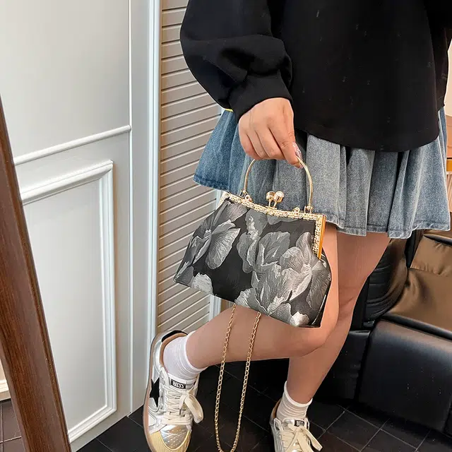 草丛喵喵喵 中国风旗袍百搭不布艺汉服 布料 单肩手提包 女款 银色/金色
