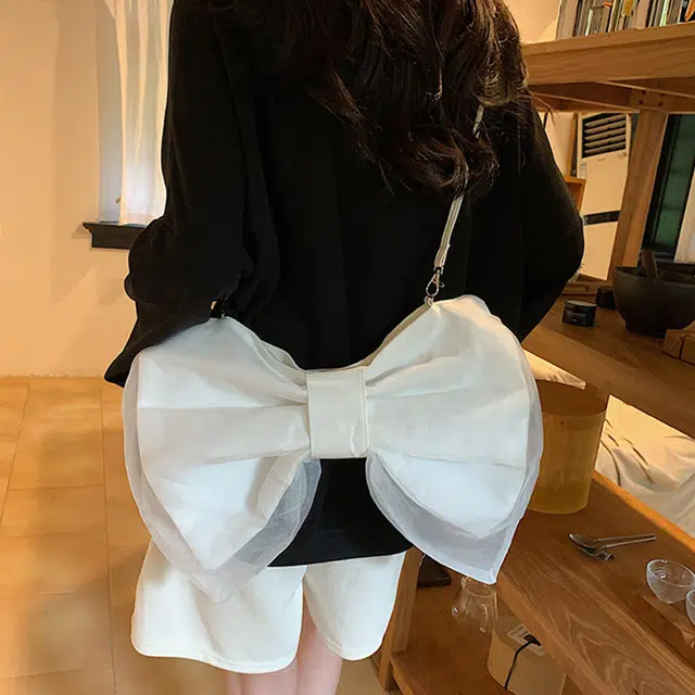 草丛喵喵喵 洋气蝴蝶结小众个性设计 时尚高级质感 甜美少女风可爱 帆布 帆布包单肩斜挎包 女款 常规 白色/黑色/绿色