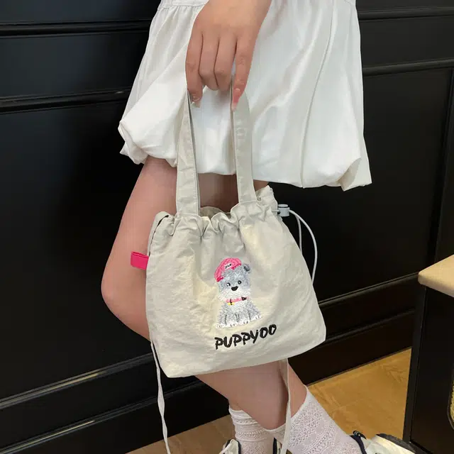草丛喵喵喵 百搭可爱通勤 尼龙 单肩手提包 常规 女款 圆点黑色/藏蓝色/米白色/灰色/黑色/红色/黄色/蓝色