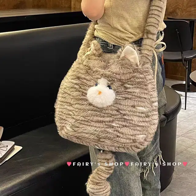草丛喵喵喵 可爱女生秋冬大容量时尚毛绒甜美萌宠猫猫包日常休闲通勤个性设计 毛呢 单肩斜挎包 常规 女款 银渐层/加菲猫
