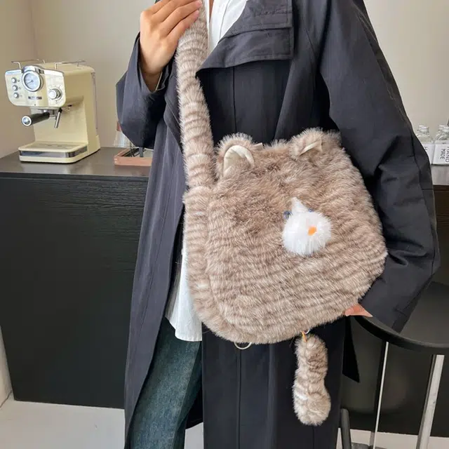 草丛喵喵喵 可爱女生秋冬大容量时尚毛绒甜美萌宠猫猫包日常休闲通勤个性设计 毛呢 单肩斜挎包 常规 女款 银渐层/加菲猫