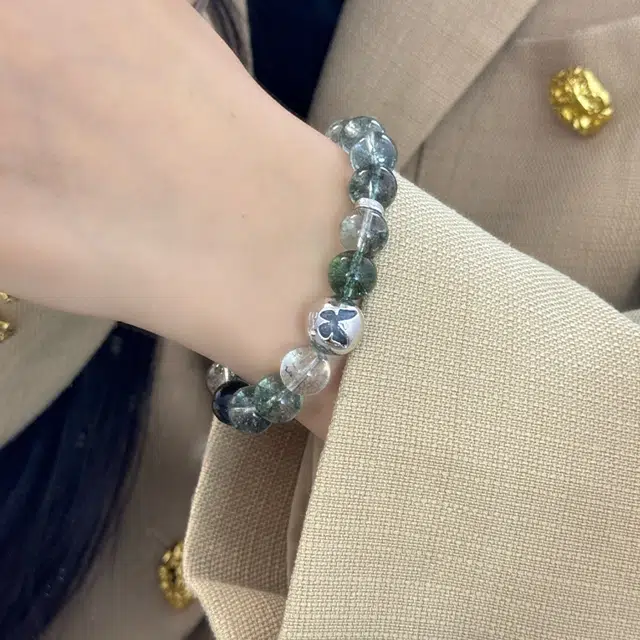【招财 旺桃花财源滚滚有钱花】 重庆金店 绿幽灵手饰 小众设计高级感串珠 水逆退散 礼盒款诸事好运#好运 水晶 手串 女款