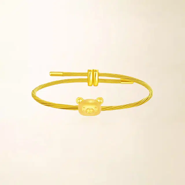 999