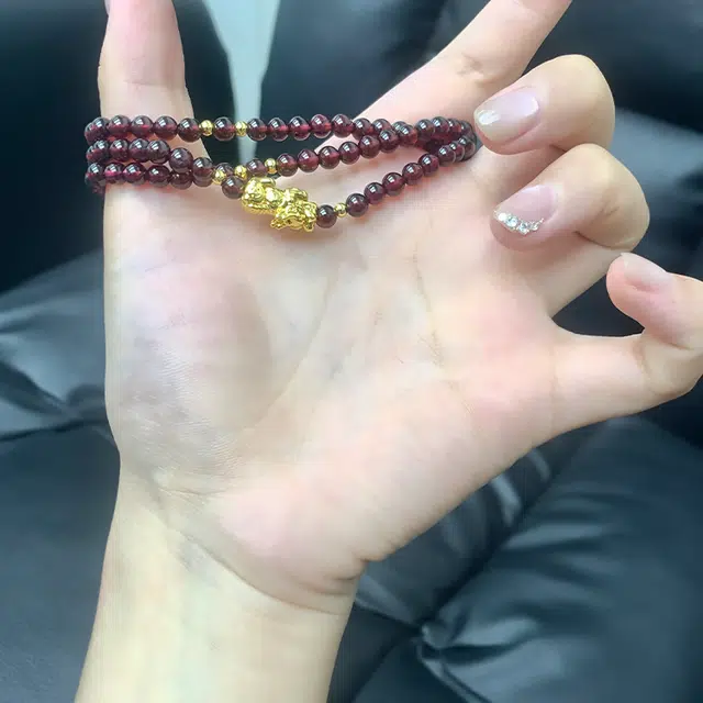 【时来好运】 重庆金店 招财貔貅 国潮新中式招财纳福吉祥顺遂本命年精致轻奢优雅气质小众设计转运珠 琉璃 手串 男女同款情侣款
