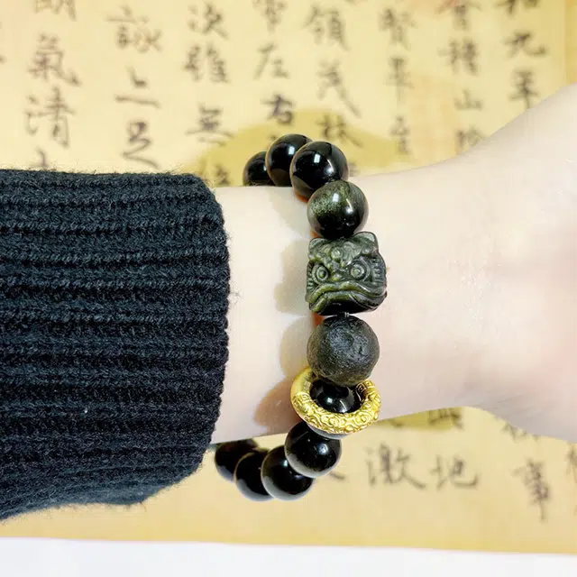 【赠暴富手机贴】 重庆金店 新中式国潮 醒狮金曜珠串 招财纳福 瑞狮呈祥 本命年好运文玩盘玩#好运 黑曜石 玉石手串 男女同款情侣款