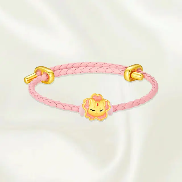 999