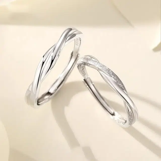 重庆金店 莫比乌斯无尽的爱 久久钟爱 小众简约 合金 戒指 男女同款情侣款