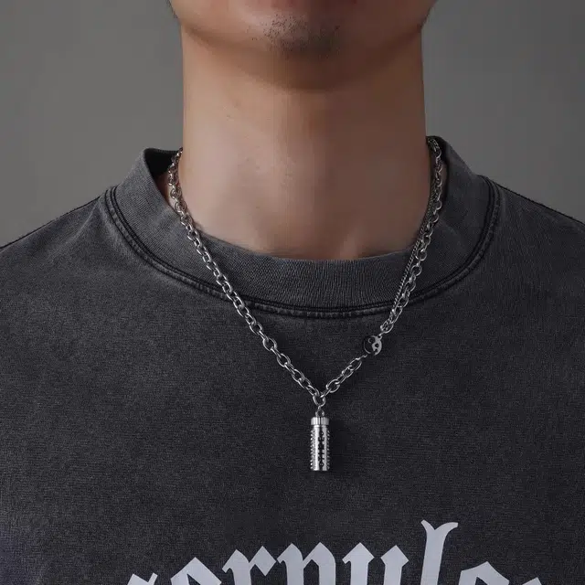 永恒旋律 满镶锆石香水瓶 经典嘻哈个性高级感锁骨链 街头轻奢潮酷痞帅 日常百搭通勤风毛衣链 男生男友生日学生 钛钢 项链 男女同款情侣款