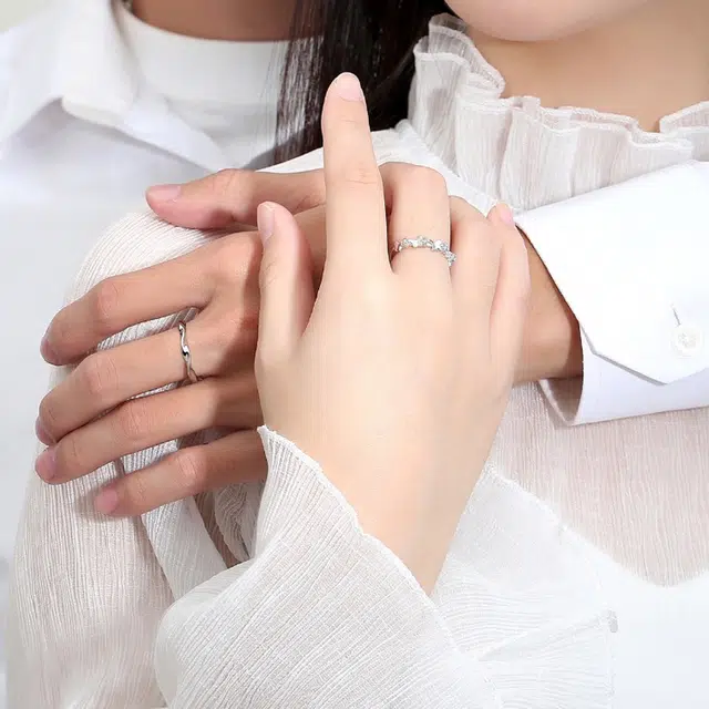 永恒旋律 莫比乌斯环对戒 爱无止境钟爱久久 浪漫甜美蝴蝶女友三秒心动开口戒可调节 甜蜜告白恋爱约会学生表白 锆石 戒指 男女同款情侣款