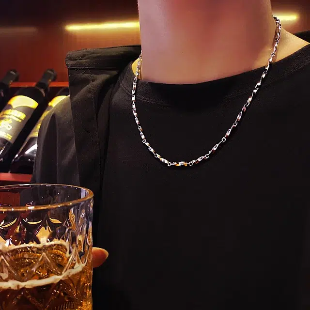 永恒旋律 莫比乌斯 欧美街头潮酷个性痞帅嘻哈风 简约气质轻奢小众设计高级感 日常通勤风锁骨链 钛钢 项链 男款 银色 送礼男生礼盒装