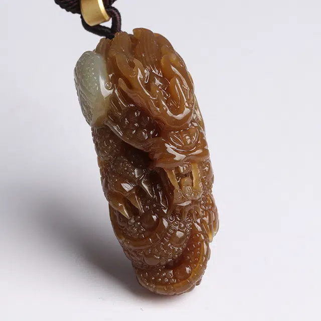 欧说珠宝 细腻油润 龙牌 和田玉 吊坠 男女同款情侣款 糖玉