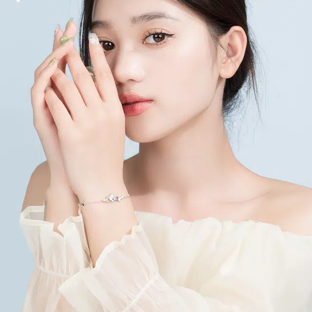 S925