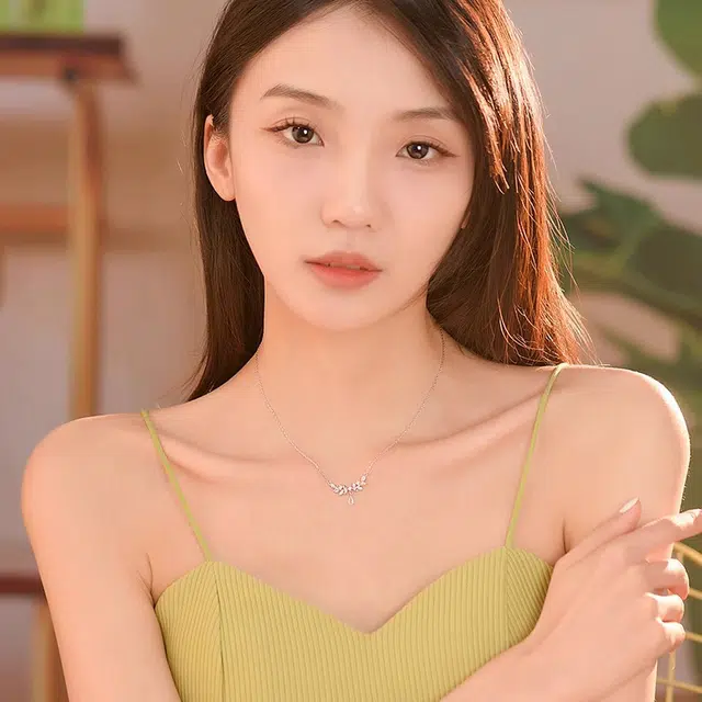 S925