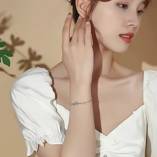 S925