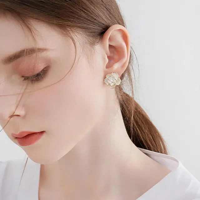 S925
