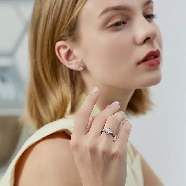S925