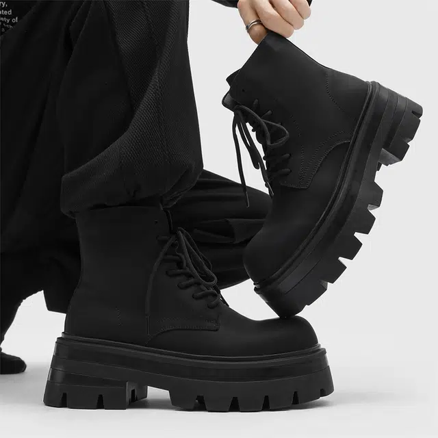 Dounkol Matte Leather Platform Lace-up Boots
